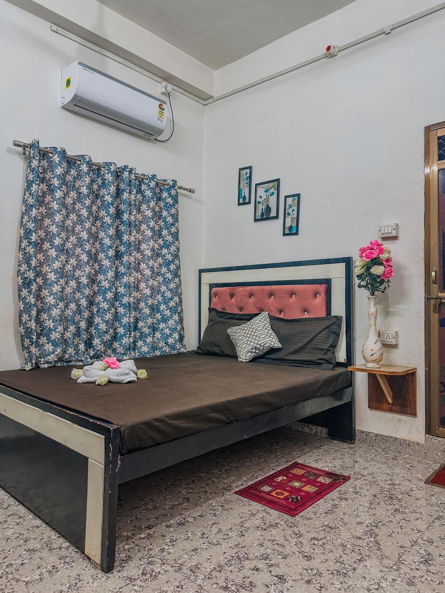 Shree K.B Guest House Βαρανάσι Εξωτερικό φωτογραφία